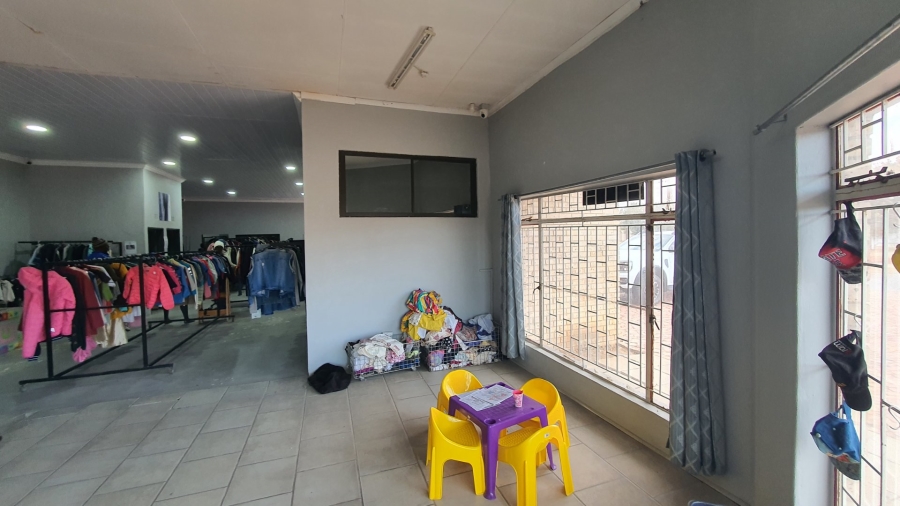  Bedroom Property for Sale in Riebeeckstad Free State